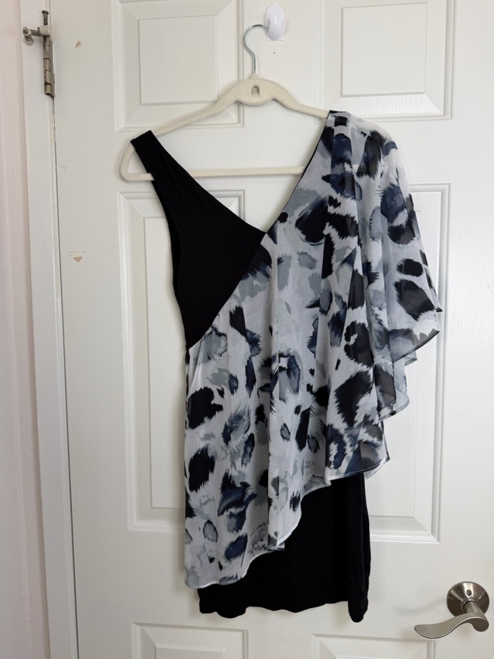 bebe Black One-Shoulder Dress with Gray Abstract Print Overlay XXS - Picture 3 of 8